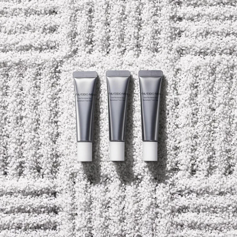 Total Revitalizer Eye Oogcrème von Shiseido in 15 ml – Produktfoto 4 von 5