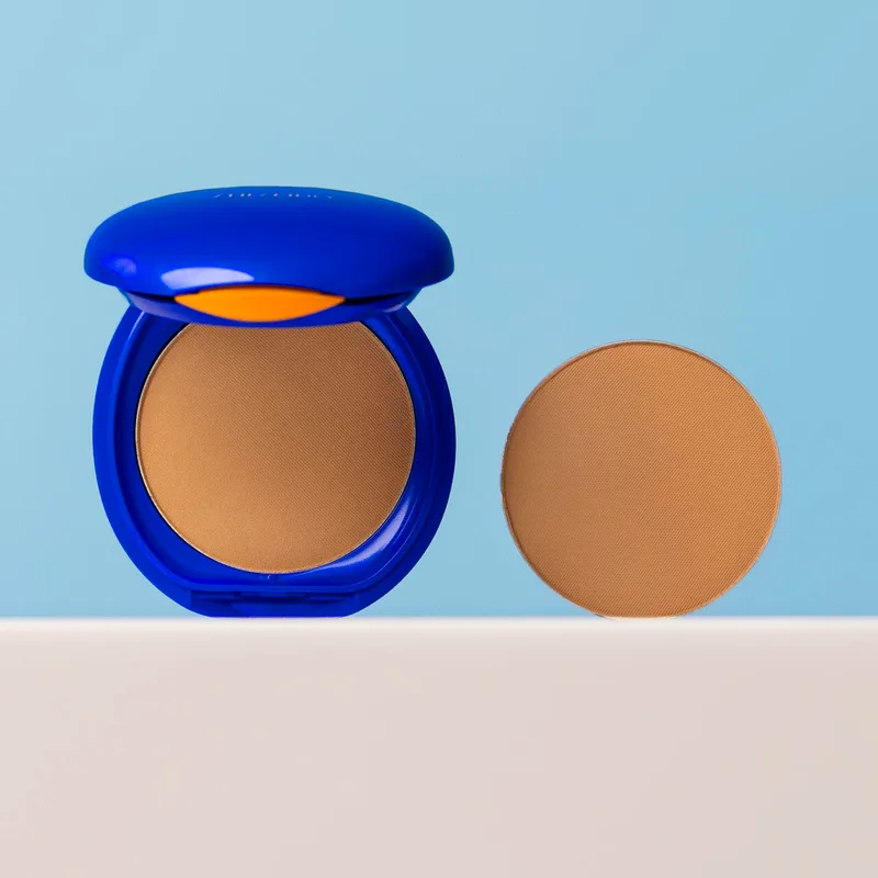 UV Protective Compact Foundation van Shiseido in Dark Beige – productfoto 3 van 4