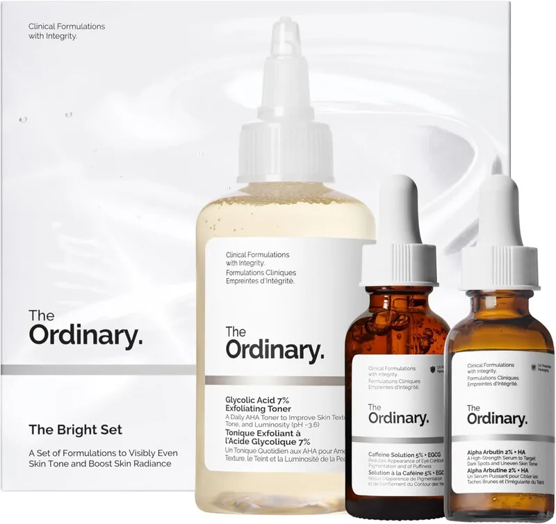 bright set 3 stuks (glycolzuur 7% toner / alpha arbutin 2% + HA / caffeïne oplossing 5% + EGCG) fra The Ordinary – produktbillede
