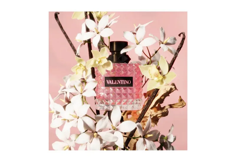 Duft-Set Born in Roma Donna EdP 100 ml inkl. Yellow Dream EdP 6 ml, 2-tlg., Duft-Duo mit 6 ml Yellow Dream – ideal für unterwegs fra Valentino – produktbillede 4 af 5