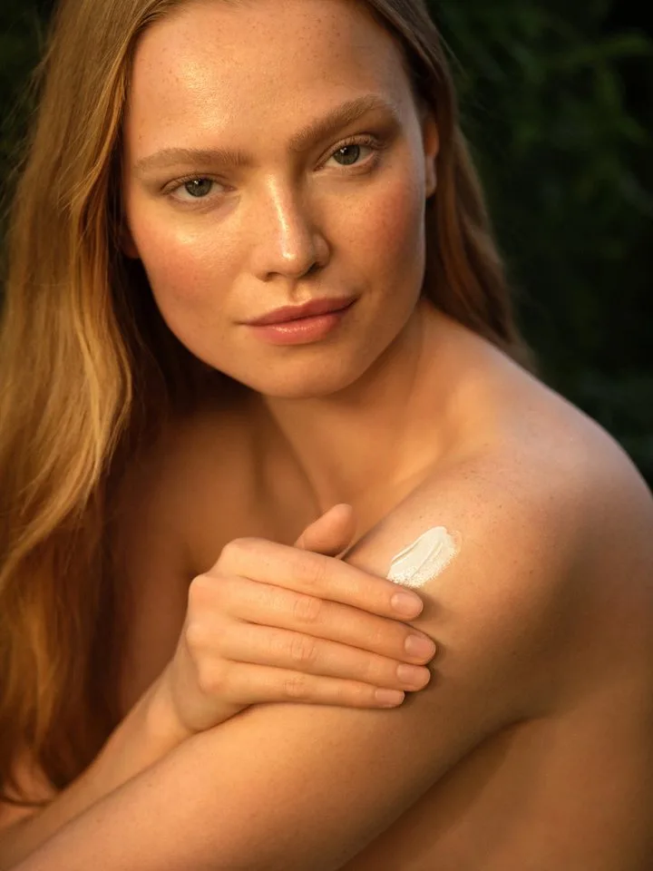 Skin Food Light Bodycrème fra Weleda i 75 ml – produktbillede 4 af 5